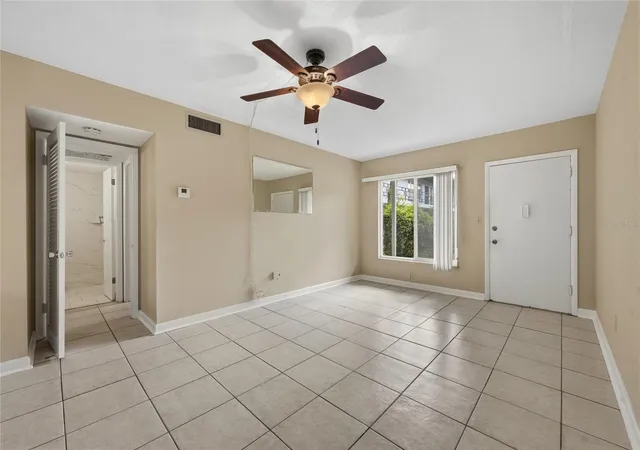 Listing Photo 5 - Condo for sale in building located at 825 N Primrose Dr, Orlando, FL 32803 - Unit #111