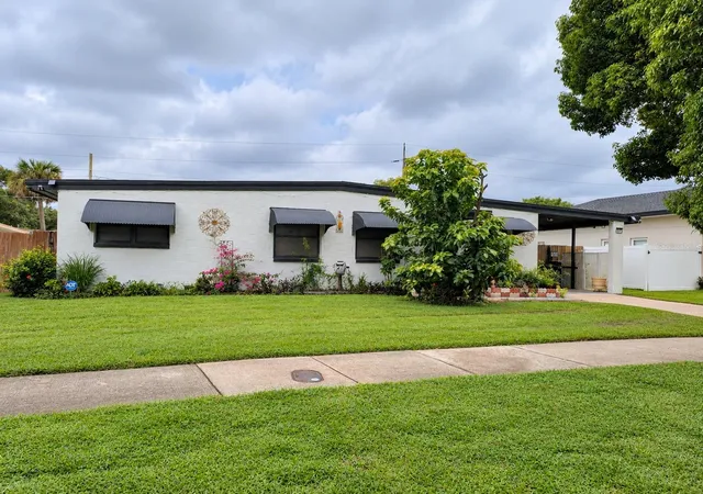 Photo 1 of Single family home for sale at 134 Verbena Dr, Orlando, FL 32807 | MLS# S5159352 | Listing updated on 2026-10-14