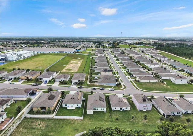 Photo 3 of Single family home for sale at 786 Citrus Reserve Blvd, Davenport, FL 33837 | MLS# P4940131 | Listing updated on 2026-10-12