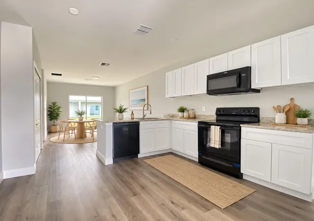 Photo 4 of House for sale at 610 Bluebill Ct, Kissimmee, FL 34759 | MLS# S5159355 | Listing updated on 2026-10-17