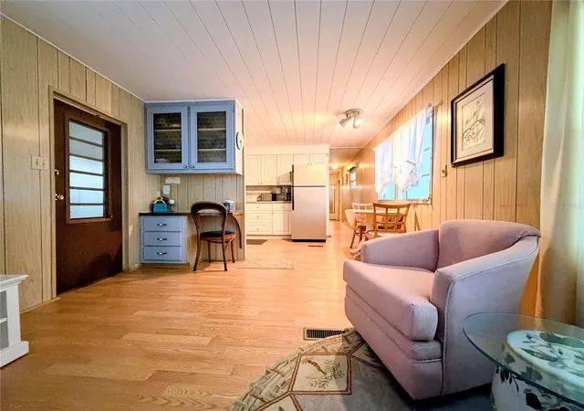 Photo 3 of Manufactured home for sale at 855 S Green Cir, Venice, FL 34285 | MLS# N6146159 | Listing updated on 2026-10-15
