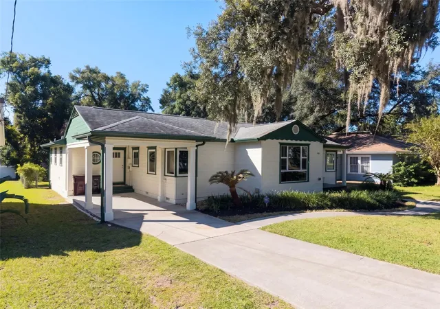 Photo 1 of Single family home for sale at 1616 E Jefferson St, Orlando, FL 32803 | MLS# O6449143 | Listing updated on 2026-10-25