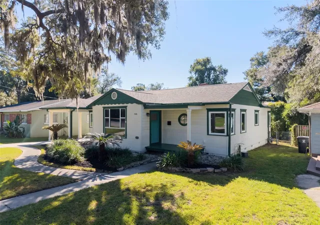 Photo 2 of Single family home for sale at 1616 E Jefferson St, Orlando, FL 32803 | MLS# O6449143 | Listing updated on 2026-10-25
