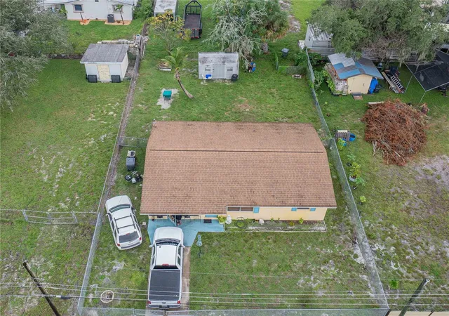 Photo 4 of Single family home for sale at 710 Savannah Ave, Lakeland, FL 33815 | MLS# TB8557127 | Listing updated on 2026-10-13