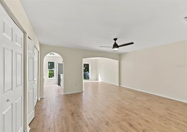 Photo 4 of Townhouse for sale at 9951 Ashburn Lake Dr, Tampa, FL 33610 | MLS# TB8557144 | Listing updated on 2026-10-28