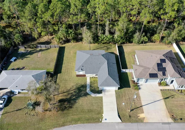 Photo 2 of Single family home for sale at 31 Seattle Trl, Palm Coast, FL 32164 | MLS# FC322052 | Listing updated on 2026-10-13