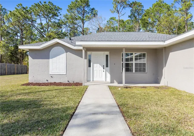 Photo 3 of Single family home for sale at 31 Seattle Trl, Palm Coast, FL 32164 | MLS# FC322052 | Listing updated on 2026-10-13