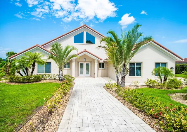 Photo 1 of Single family home for sale at 12941 Bellerive Dr, Clermont, FL 34711 | MLS# TB8557147 | Listing updated on 2026-10-13