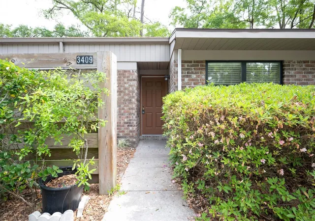 Photo 1 of Townhouse for sale at 3409 Nw 52nd Terrace, Gainesville, FL 32606 | MLS# GC544111 | Listing updated on 2026-10-13