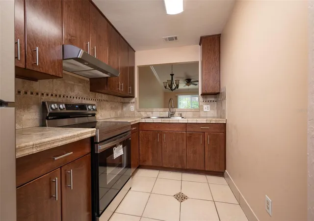 Photo 3 of Townhouse for sale at 3409 Nw 52nd Terrace, Gainesville, FL 32606 | MLS# GC544111 | Listing updated on 2026-10-13