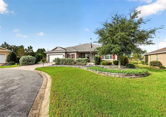 Photo 1 of Single family home for sale at 10133 Sw 89th Loop, Ocala, FL 34481 | MLS# OM733875 | Listing updated on 2026-10-13