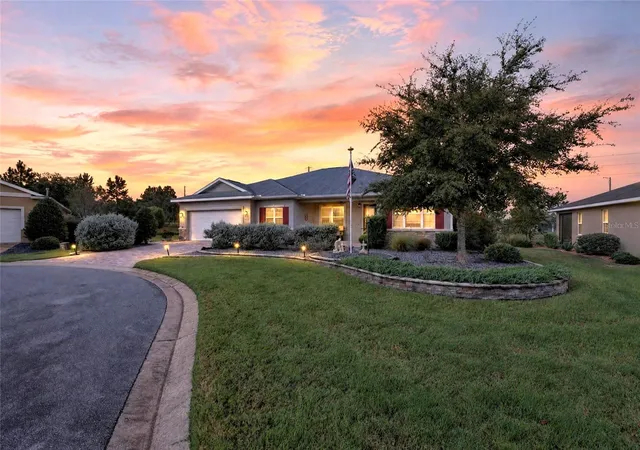 Photo 2 of Single family home for sale at 10133 Sw 89th Loop, Ocala, FL 34481 | MLS# OM733875 | Listing updated on 2026-10-13