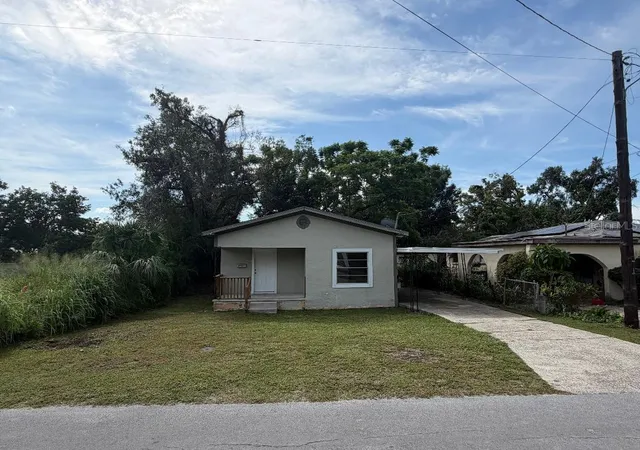 Single family home for sale at 2921 East 24th, TAMPA, FL 33605 | MLS# TB8557171