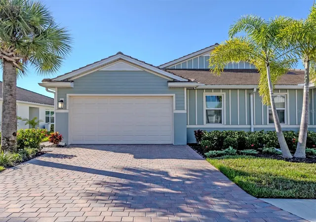 Photo 1 of Single family home for sale at 785 Ibiza Loop, Venice, FL 34292 | MLS# TB8557183 | Listing updated on 2026-10-22
