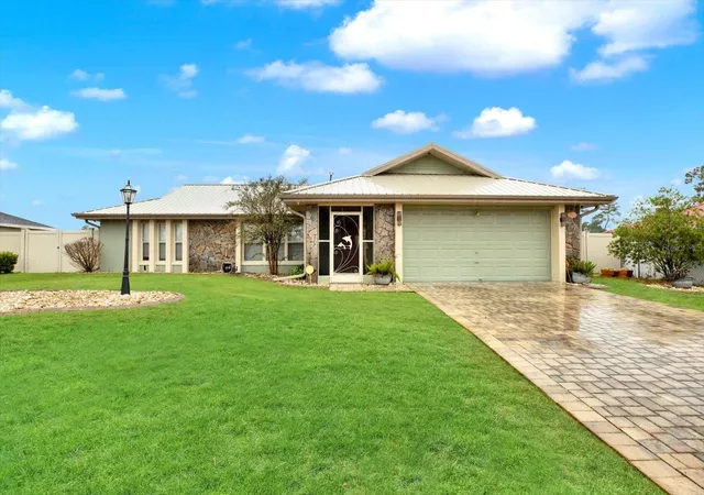 Photo 1 of Single family home for sale at 15710 Sw 23rd Court Rd, Ocala, FL 34473 | MLS# TB8557188 | Listing updated on 2026-10-14