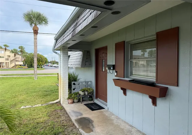 Photo 1 of Single family home for sale at 358 Easton Ct, LEHIGH ACRES, FL 33936 | MLS# TB8557196 | Listing updated on 2026-10-13