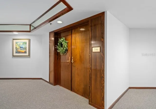 Photo 4 of Condo for sale at 1660 Gulf Blvd #706, Clearwater Beach, FL 33767 | MLS# TB8557200 | Listing updated on 2026-10-15