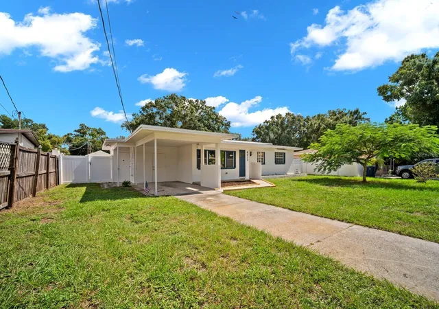 Photo 3 of Single family home for sale at 4512 S Lois Ave, Tampa, FL 33611 | MLS# TB8557204 | Listing updated on 2026-10-20