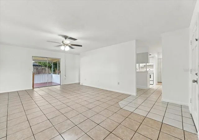 Photo 2 of Single family home for sale at 422 Duchess Dr, Lakeland, FL 33803 | MLS# L4965721 | Listing updated on 2026-10-15