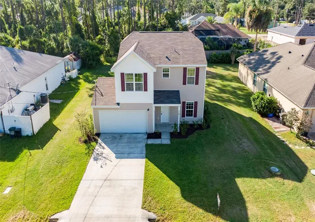 Photo 2 of Sale Pending at 33 Poindexter Ln, Palm Coast, FL 32164 | MLS# FC322059 | Listing updated on 2026-10-23