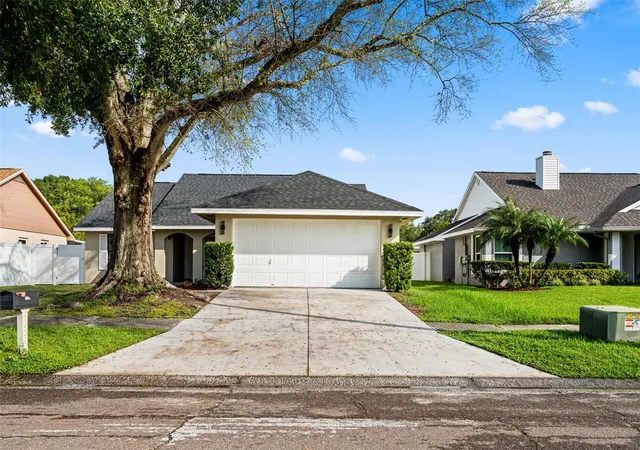 Photo 1 of Single family home for sale at 7131 Hollowell Dr, Tampa, FL 33634 | MLS# TB8557222 | Listing updated on 2026-10-24