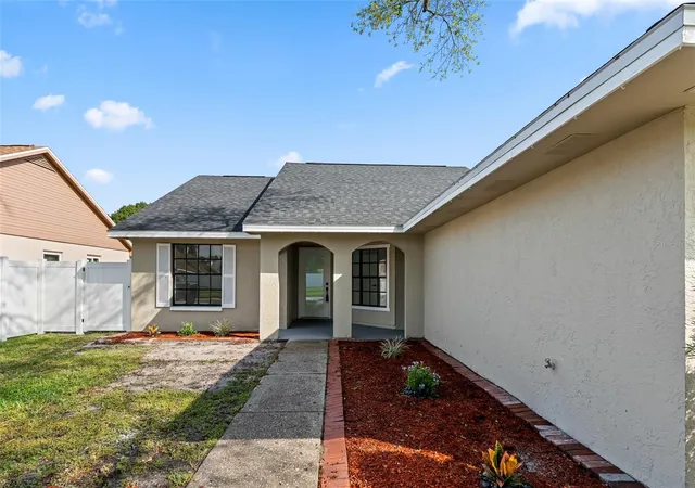 Photo 3 of Single family home for sale at 7131 Hollowell Dr, Tampa, FL 33634 | MLS# TB8557222 | Listing updated on 2026-10-24