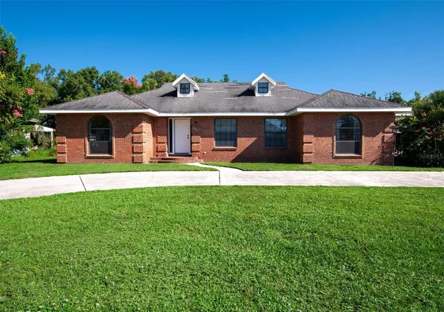 Single family home for sale at 627 E Magnolia St, ARCADIA, FL 34266 | MLS# A4709280
