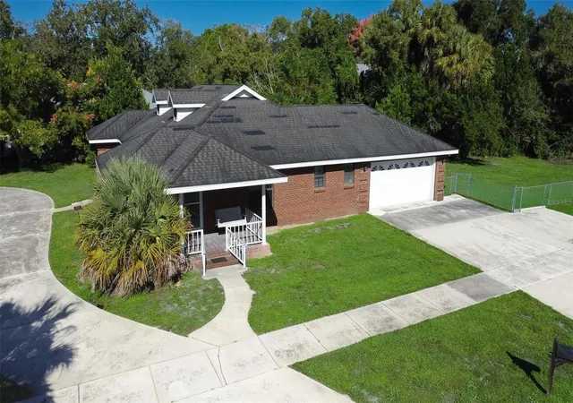Photo 3 of Single family home for sale at 627 E Magnolia St, Arcadia, FL 34266 | MLS# A4709280 | Listing updated on 2026-10-28