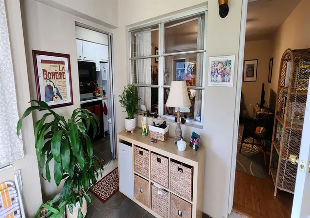 Listing Photo 4 - Condo for sale in building located at 445 32Nd Ave N, St. Petersburg, FL 33704 - Unit #W104