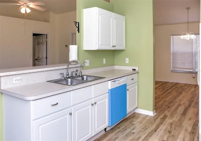 Photo 3 of Single family home for sale at 13 Hemlock Ct, Ocala, FL 34472 | MLS# OM733888 | Listing updated on 2026-10-16