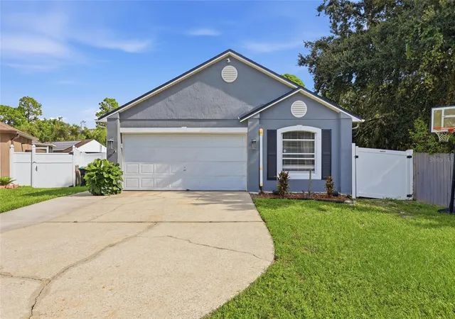 Photo 1 of Single family home for sale at 10521 Rocking A Run, Orlando, FL 32825 | MLS# O6449229 | Listing updated on 2026-10-23