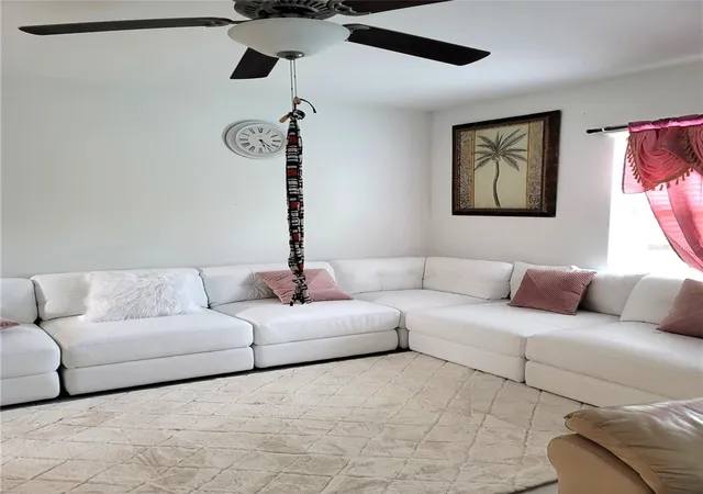 Photo 2 of Single family home for sale at 1821 Yellow Trl, Lakeland, FL 33801 | MLS# L4965723 | Listing updated on 2026-10-13