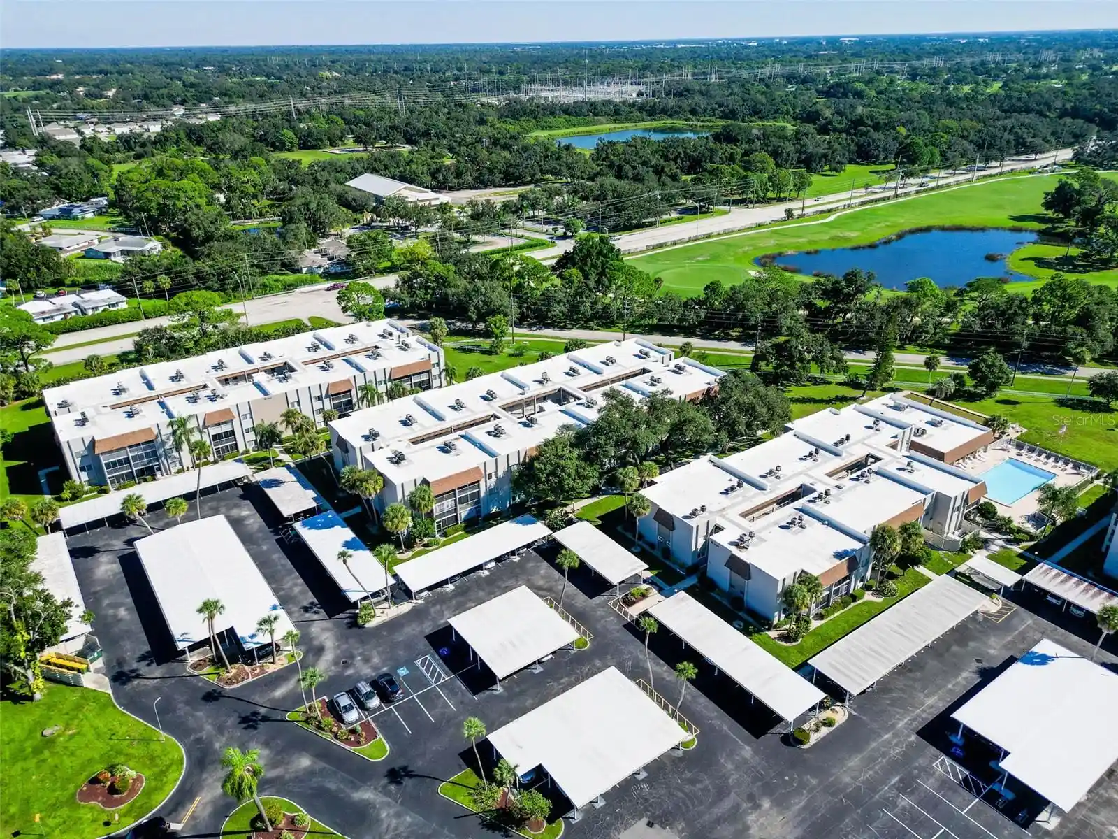 Listing Photo 39 - Condo for sale in 1520 Gln Oaks Dr E located at 1520 Gln Oaks Dr E, Sarasota, FL 34232 - Unit #244