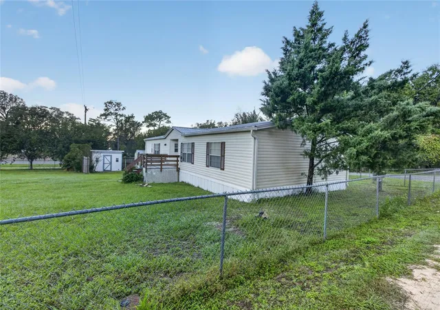 Photo 4 of Manufactured home for sale at 7990 Floral Ridge Cir, Keystone Heights, FL 32656 | MLS# GC544121 | Listing updated on 2026-10-15