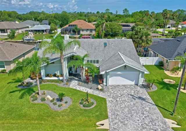 Photo 4 of Sale Pending at 6 Colony Ct, Palm Coast, FL 32137 | MLS# FC322064 | Listing updated on 2026-10-12