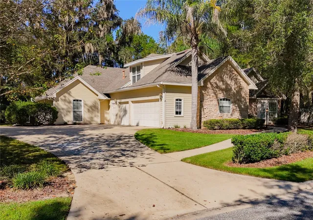 Photo 3 of Single family home for sale at 3680 Sw 86th Street, Gainesville, FL 32608 | MLS# S5159380 | Listing updated on 2026-10-16