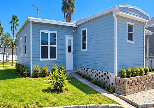 Manufactured home for sale at 6580 Seminole Blvd N #301A, SEMINOLE, FL 33772 | MLS# TB8557283