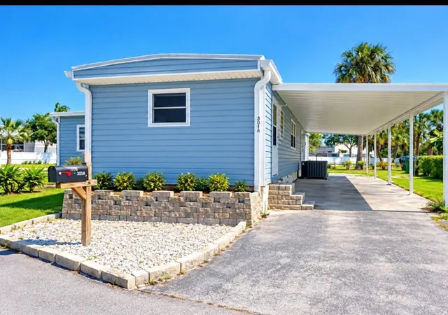 Photo 1 of Manufactured home for sale at 6580 Seminole Blvd N #301A, Seminole, FL 33772 | MLS# TB8557283 | Listing updated on 2026-10-16