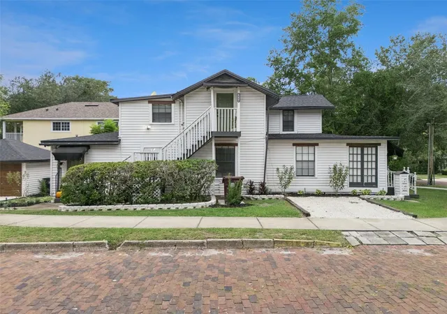 Photo 1 of House for sale at 1438 Catherine St, Orlando, FL 32801 | MLS# O6449250 | Listing updated on 2026-10-29