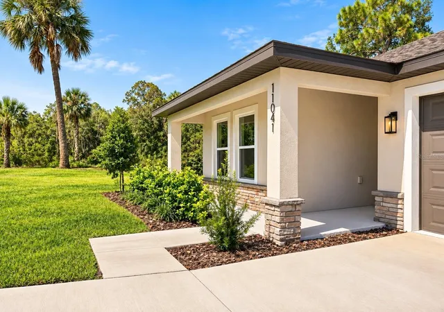 Photo 2 of Single family home for sale at 11041 Spoonbill Rd, Weeki Wachee, FL 34613 | MLS# W7890263 | Listing updated on 2026-10-15