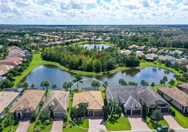 Photo 3 of Single family home for sale at 6827 Gosport Cvs, Bradenton, FL 34202 | MLS# A4709305 | Listing updated on 2026-10-20