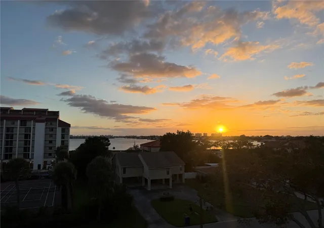 Listing Photo 4 - Condo for sale in building located at 7045 Hibiscus Ave, SOUTH PASADENA, FL 33707 - Unit #1