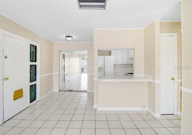 Listing Photo 1 - Condo for sale in building located at 8602 Huron Ct, TAMPA, FL 33614 - Unit #50