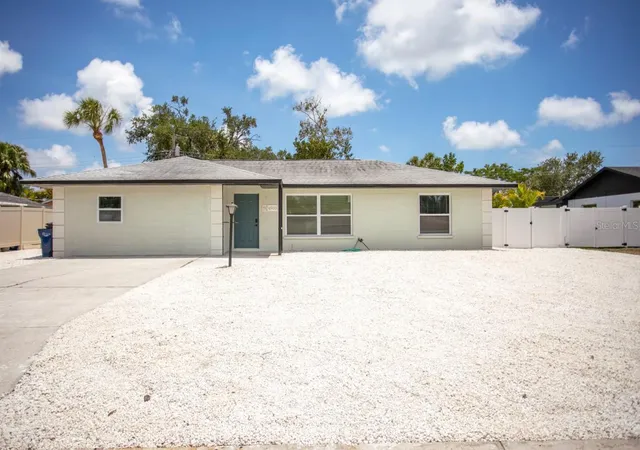 Photo 4 of Single family home for sale at 4903 21st Avenue W, Bradenton, FL 34209 | MLS# A4709310 | Listing updated on 2026-10-21