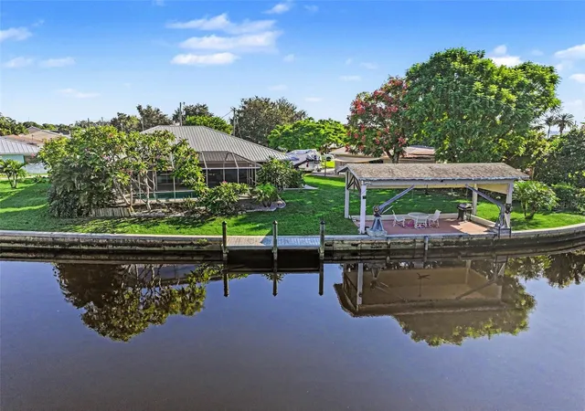 Photo 1 of Single family home for sale at 330 Bamboo Dr, North Fort Myers, FL 33917 | MLS# A4709311 | Listing updated on 2026-10-25