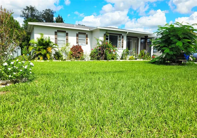 Single family home for sale at 213 W Crawford St, LAKELAND, FL 33805 | MLS# TB8557311