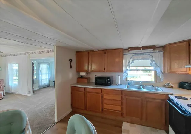 Photo 4 of Manufactured home for sale at 10399 67th Avenue #135, Seminole, FL 33772 | MLS# TB8557312 | Listing updated on 2026-10-30
