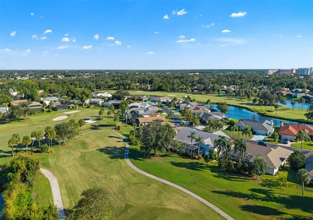 Photo 3 of Single family home for sale at 966 N Doral Ln, Venice, FL 34293 | MLS# N6146168 | Listing updated on 2026-10-20