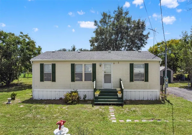 Photo 1 of Manufactured home for sale at 16100 Lacanto St, Brooksville, FL 34604 | MLS# W7890266 | Listing updated on 2026-10-14