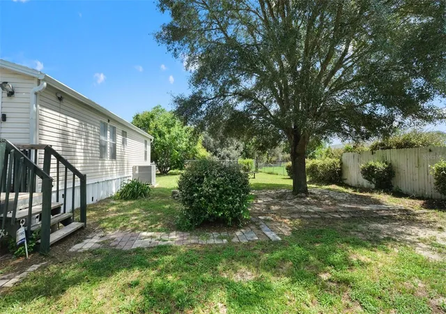 Photo 2 of Manufactured home for sale at 16100 Lacanto St, Brooksville, FL 34604 | MLS# W7890266 | Listing updated on 2026-10-14